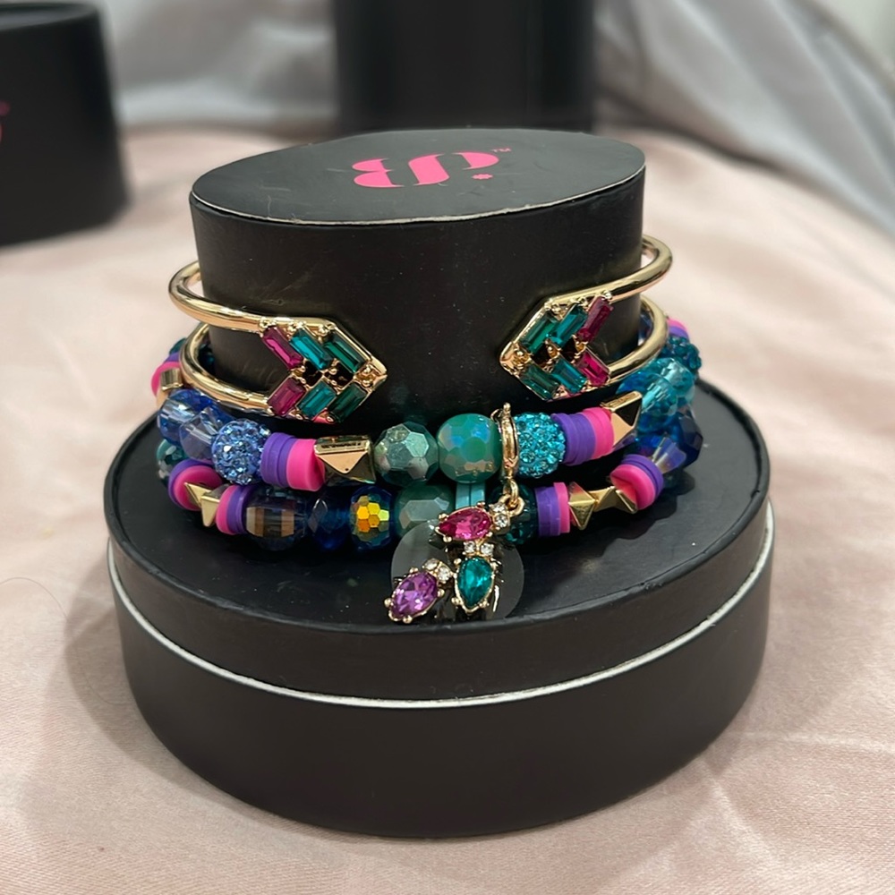 Bomb Party 2023 Holiday Stack